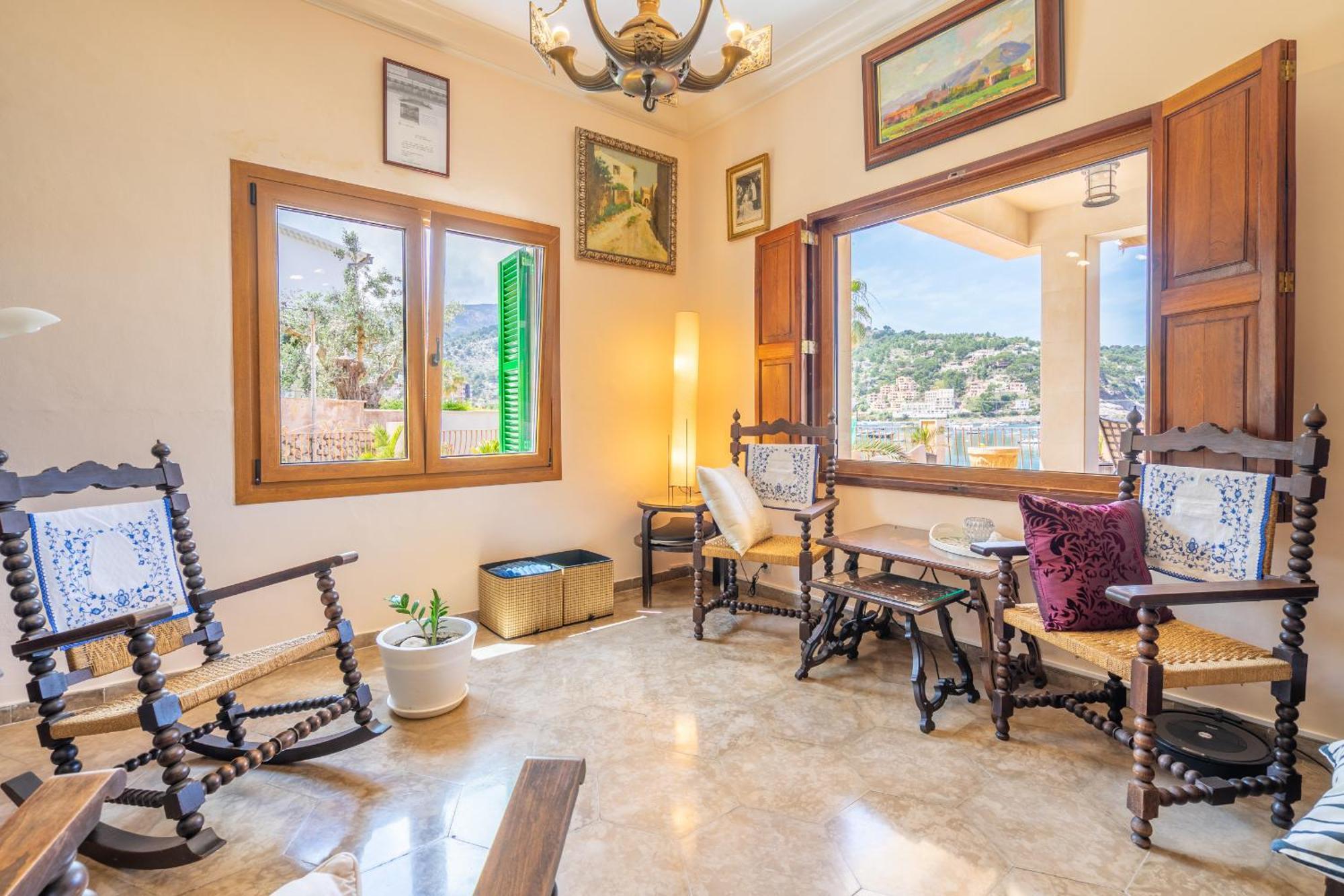 Sa Caleta Villa *